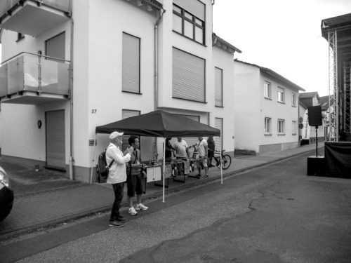 2026-06-20-Strassenfest-Liederbach 0607-Manfred-und-Youngwoo 2